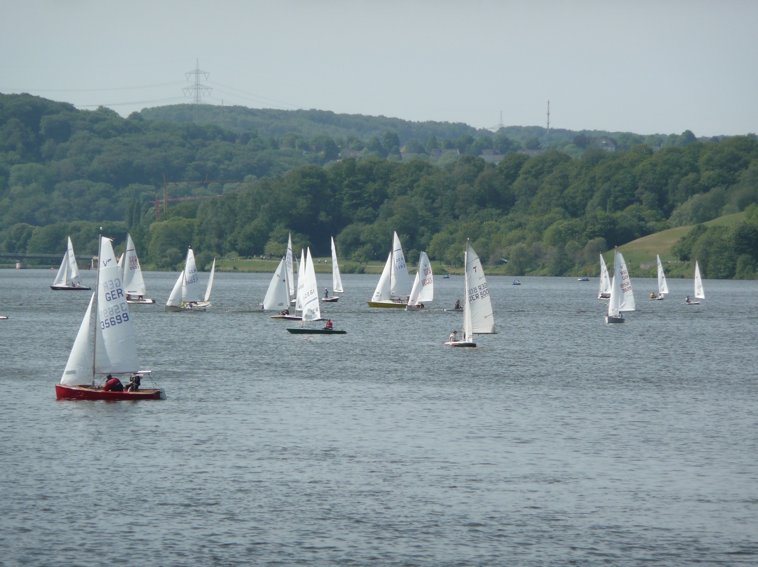 Segelboote auf dem Kemnader See bei Bochum