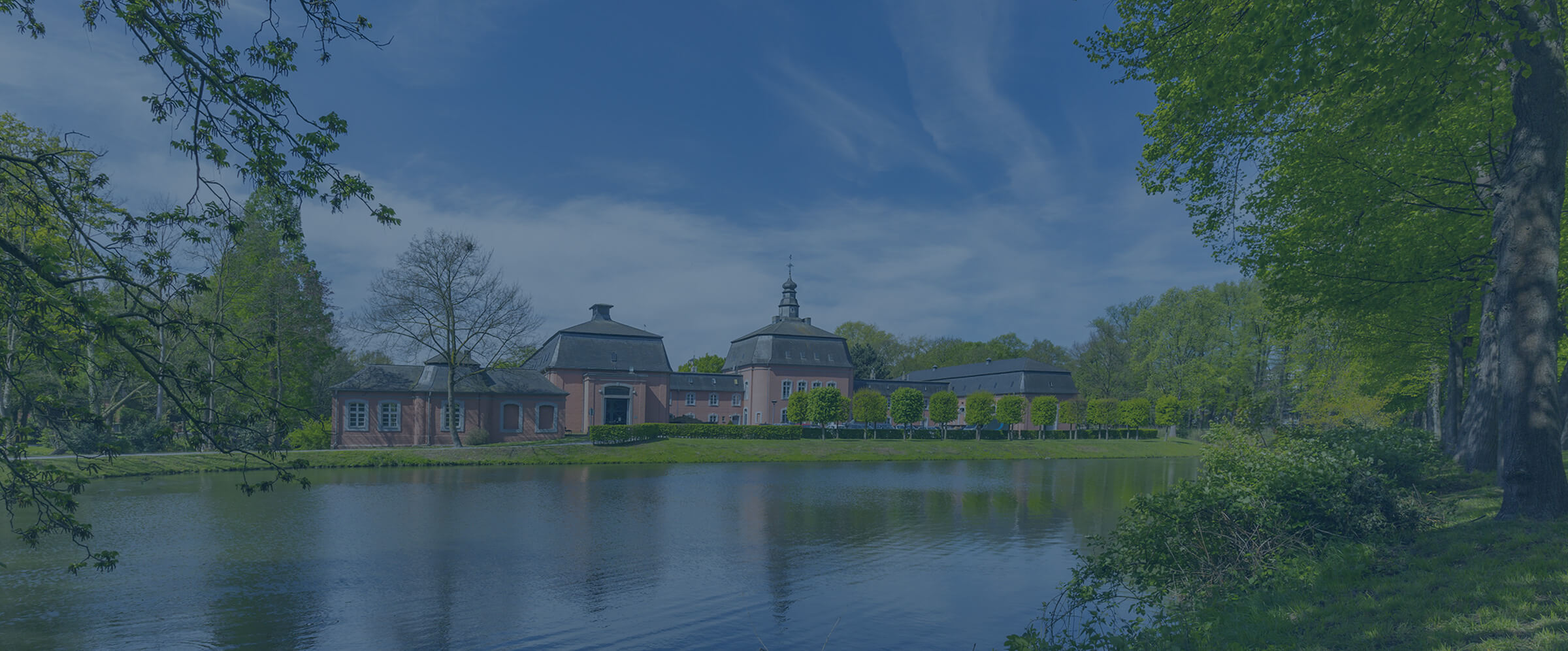 Schloss Wickrath am Wasser in M&ouml;nchengladbach