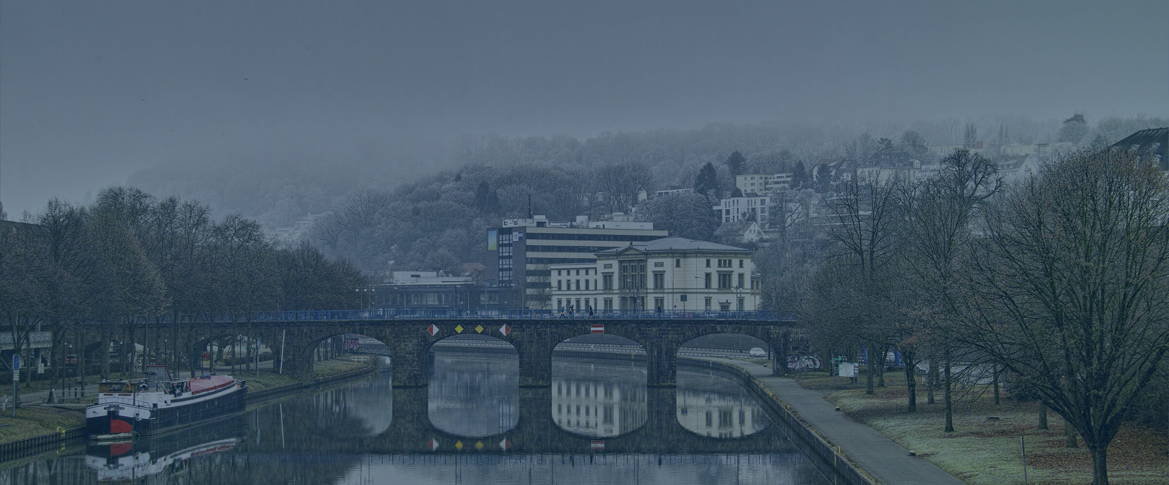 Alte Br&uuml;cke und Saarbr&uuml;cker Schloss an der Saar